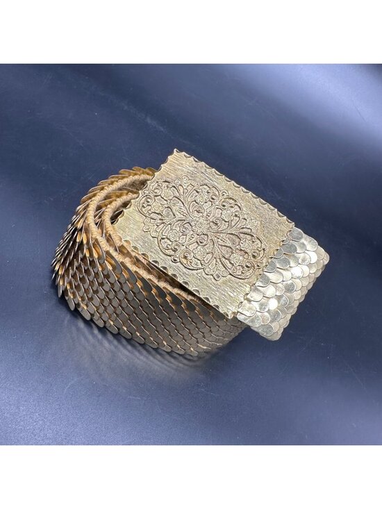 Vintage Gold Belt Fish Scale Metal Stretch 1970s Disco Queen Glamour Elastic